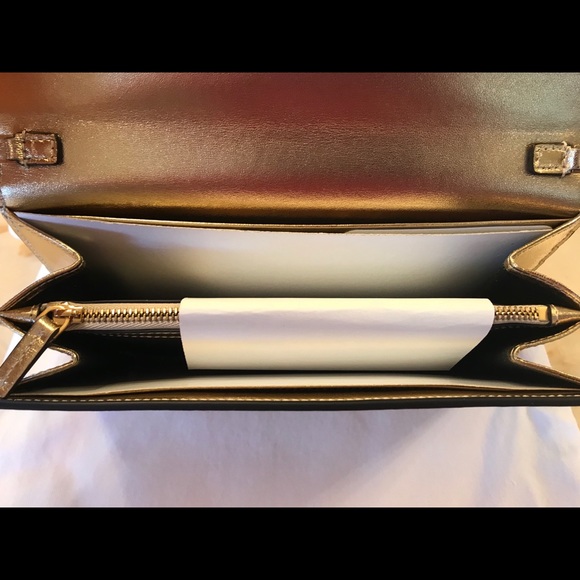 New Versace Gold Medusa Icon Swarovski Crystal Bag - Picture 5 of 8